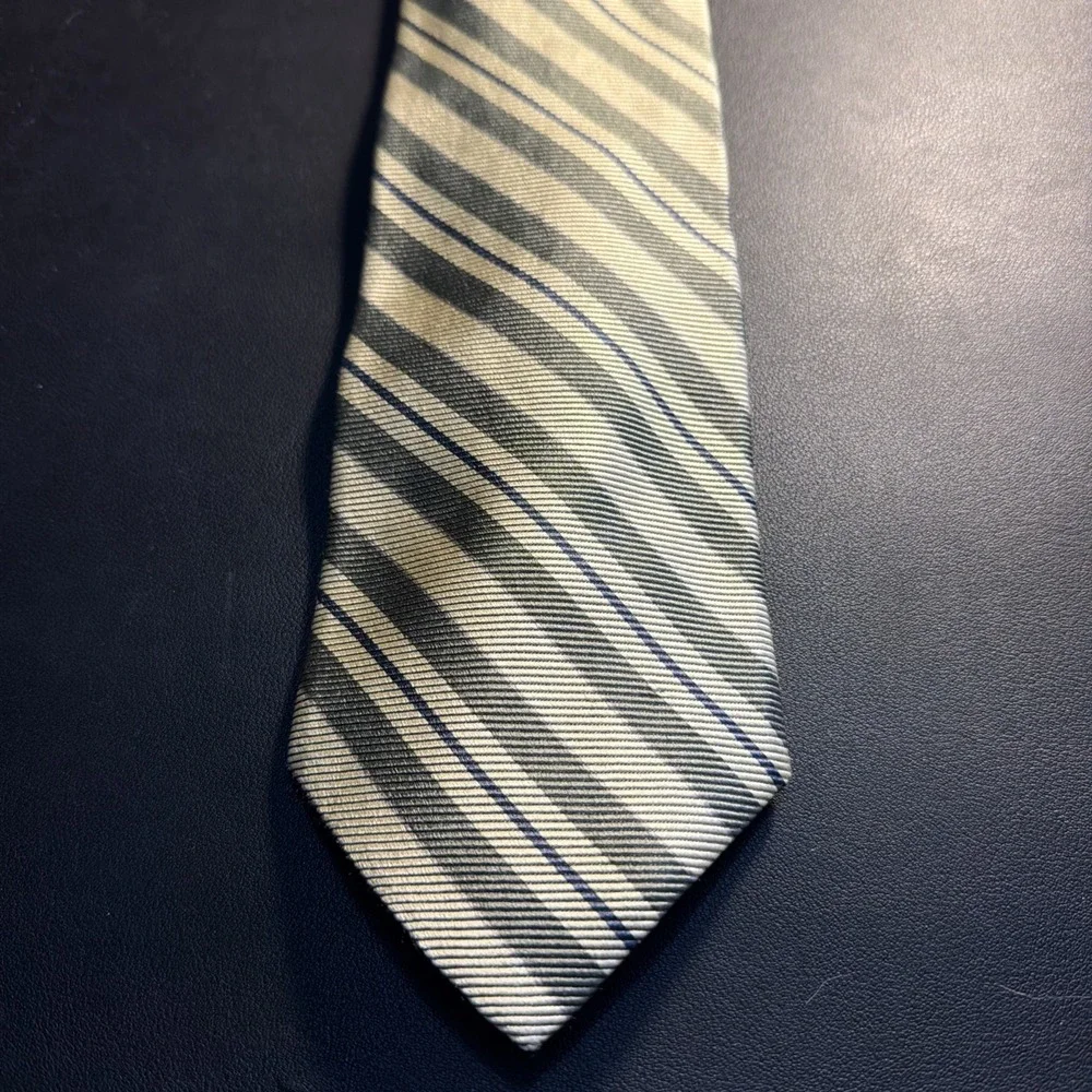 Brooks Brothers Makers Men's Striped Green Tie Pure Silk Woven In England!